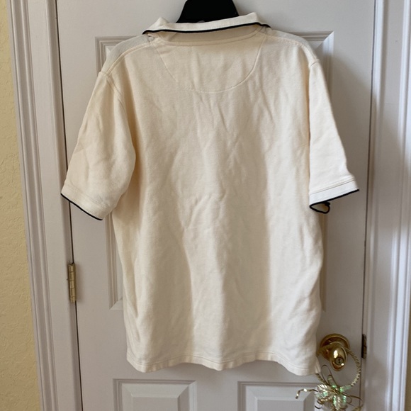 Cubavera men buttoned down tee shirts. Cream with black.Size XL. Thick material - Picture 6 of 8